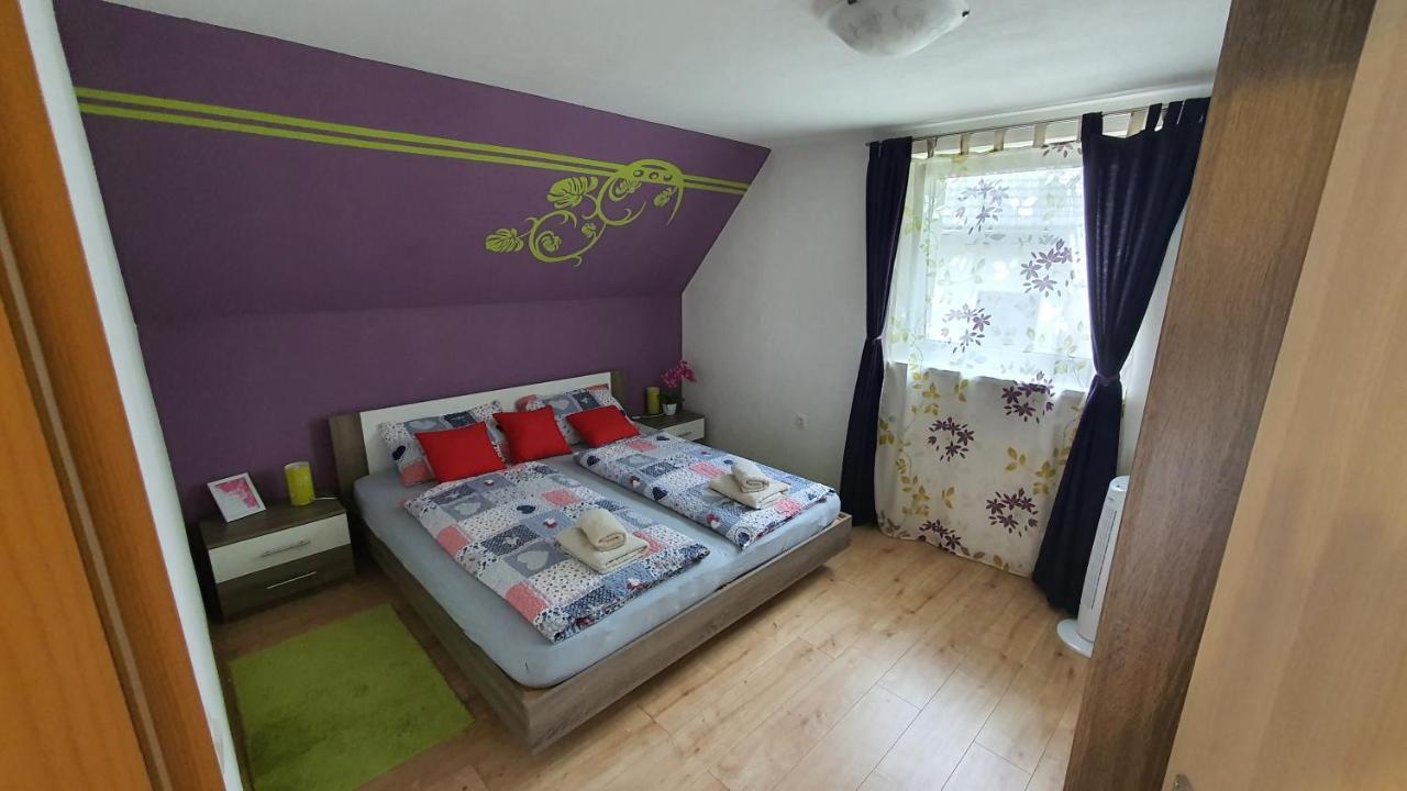 Apartment Tijana Nomenj Bagian luar foto