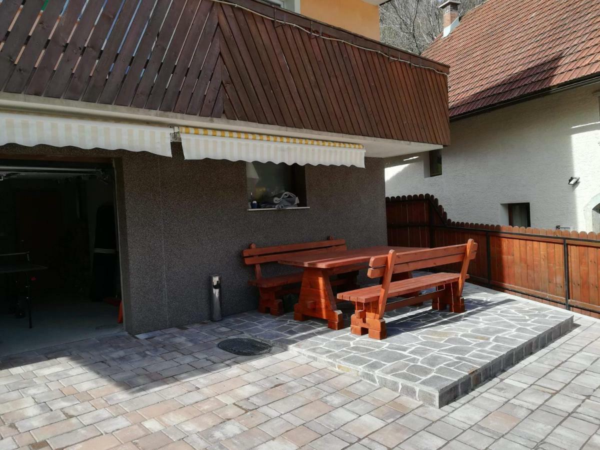 Apartment Tijana Nomenj Bagian luar foto